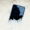 iPhone tomb  l'eau : le mythe du riz et les conseils d'Apple