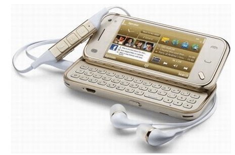 Nokia Mini N97 dans un botier en or 18 carats
