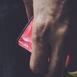 Andy Rubin : un teaser pour le premier smartphone de sa nouvelle compagnie Essential