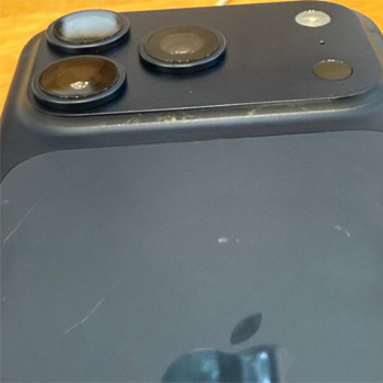 Apple critiqu aprs la sortie de l'iPhone 17 : des rayures visibles ds le lancement, les acheteurs s'inquitent