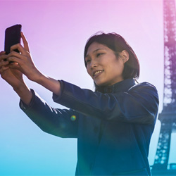 Bouygues Telecom veut simplifier la vie des touristes en France et en Europe Bouygues Telecom veut simplifier la vie des touristes en France et en Europe