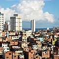 Brsil : le tlphone mobile trouve sa place dans les favelas