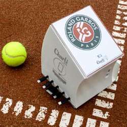 CharLi Charger recharge les batteries des joueurs à Roland-Garros Le stade de Roland-Garros se voit équipé de la borne de rechargement CharLi Charger