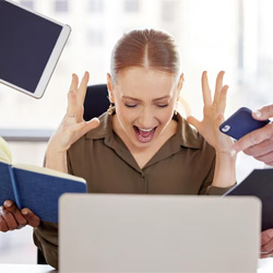 Entre stress et efficacité : comment les appareils connectés impactent notre vie professionnelle Entre stress et efficacité : comment les appareils connectés impactent notre vie professionnelle