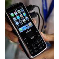 Epoq commercialise le premier téléphone mobile équipé d'un picoprojecteur Epoq commercialise le premier téléphone mobile équipé d'un picoprojecteur