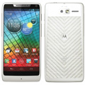 Le Motorola RAZR i est désormais disponible en blanc Le Motorola RAZR i est désormais disponible en blanc