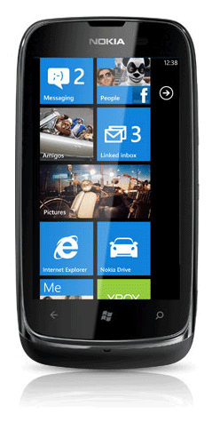 Le Nokia 610 est disponible en blanc chez AfoneMobile