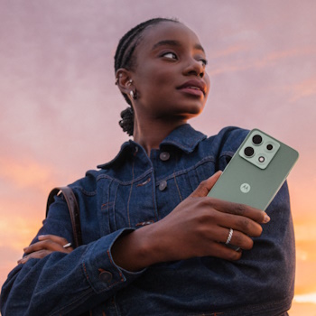 Motorola Edge 70 Max : écran 2K ultra-lumineux, batterie de 7 100 mAh et Snapdragon 8 Gen 5, le nouveau challenger du haut de gamme Motorola Edge 70 Max : écran 2K ultra-lumineux, batterie de 7 100 mAh et Snapdragon 8 Gen 5, le nouveau challenger du haut de gamme