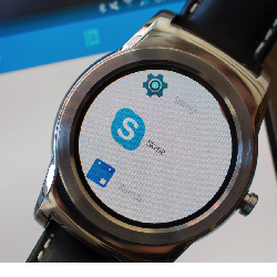 Une nouvelle version de Skype est compatible avec Android Wear Skype pour Android : nouvelles possibilités depuis les montres connectées