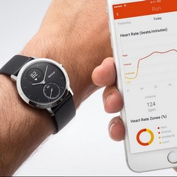 Withings Steel HR ou la fusion du high tech et de l'analogue Withings Steel HR : une montre semi-connectée analogue
