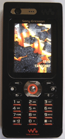 Téléphone Sony Ericsson W880i